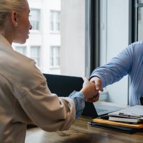 74b70f8a-1089-46f0-b190-9cf11559296f_ama+recruiting+interviewing.jpg