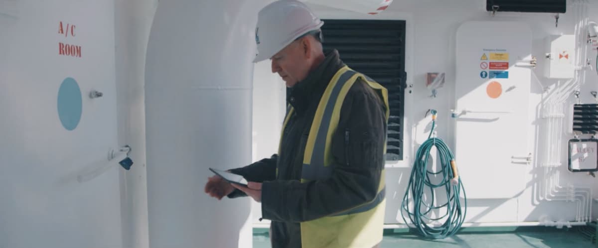 VROON: An International Shipping Company