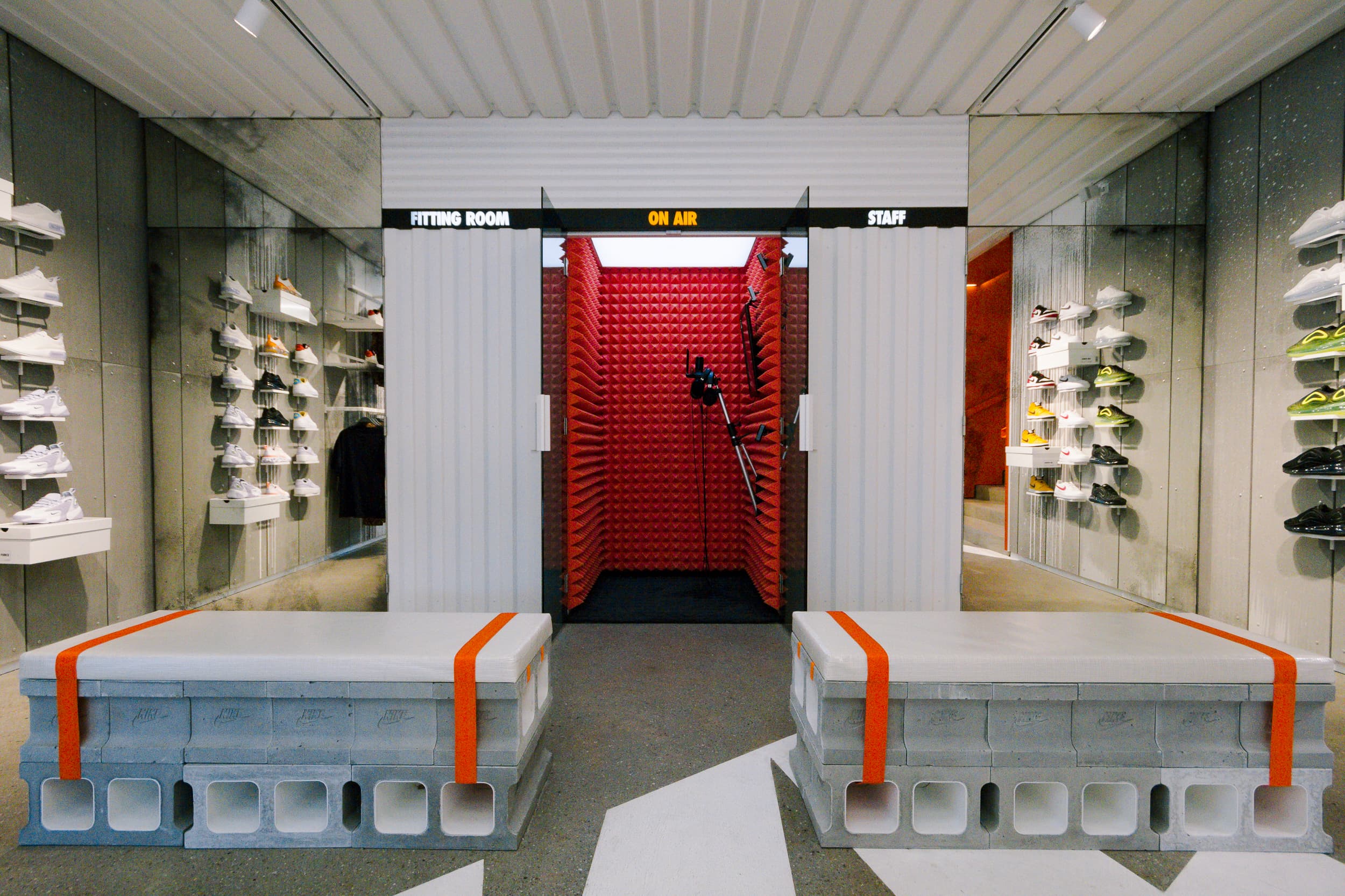 SNIPES Store Amsterdam Damrak