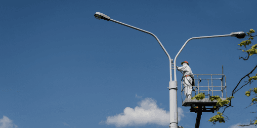 lone worker working in utilities