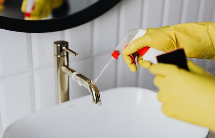SC Training (formerly EdApp) Housekeeper Training Course #2 - Cleaning and Sanitizing in Hospitality
