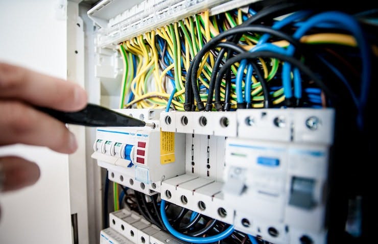 Titan Health and Safety Courses Electrical PPE Free Online Training Course - Electrical Safety Training System