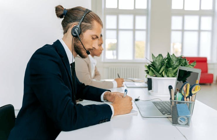 High Speed Training Course to Empower Customer Service Agents - Online Customer Service Training Course